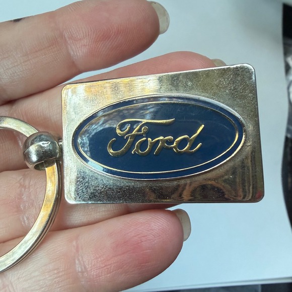Other - Vintage Ford Advertising Keychain Silver Tone Metal Fob Pendant Siskiyou
